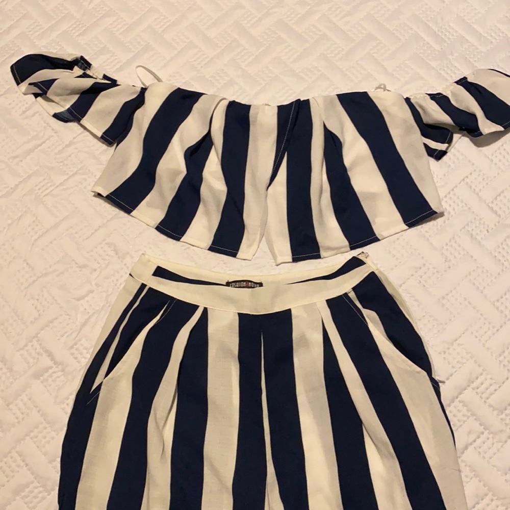 Cute 2 piece set. Size XS